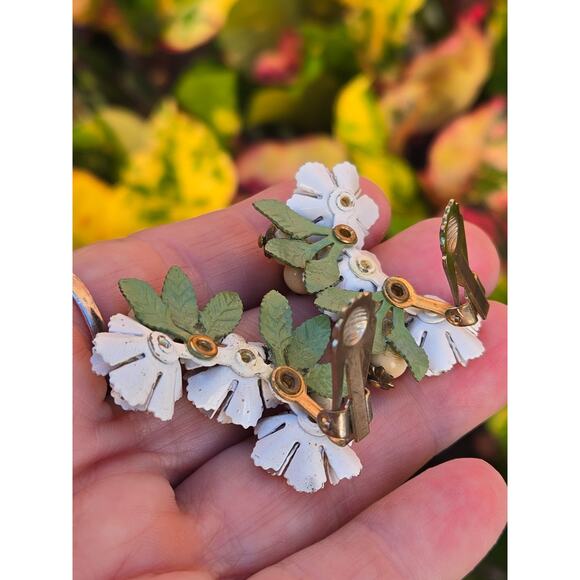 Vintage Clip On Hand Painted Enamel Petal Floral Beaded Cluster Climber Earrings - Picture 10 of 10